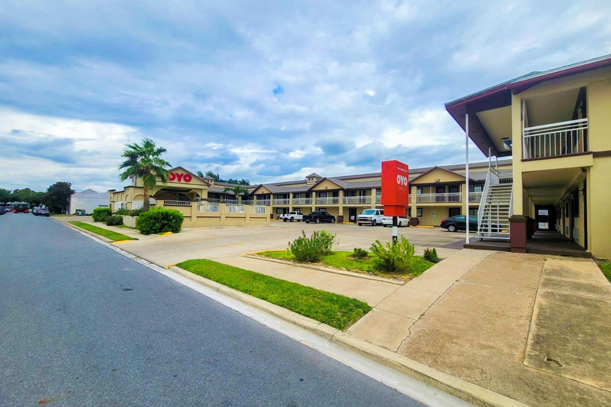 Oyo Hotel Mcallen Airport South Kültér fotó