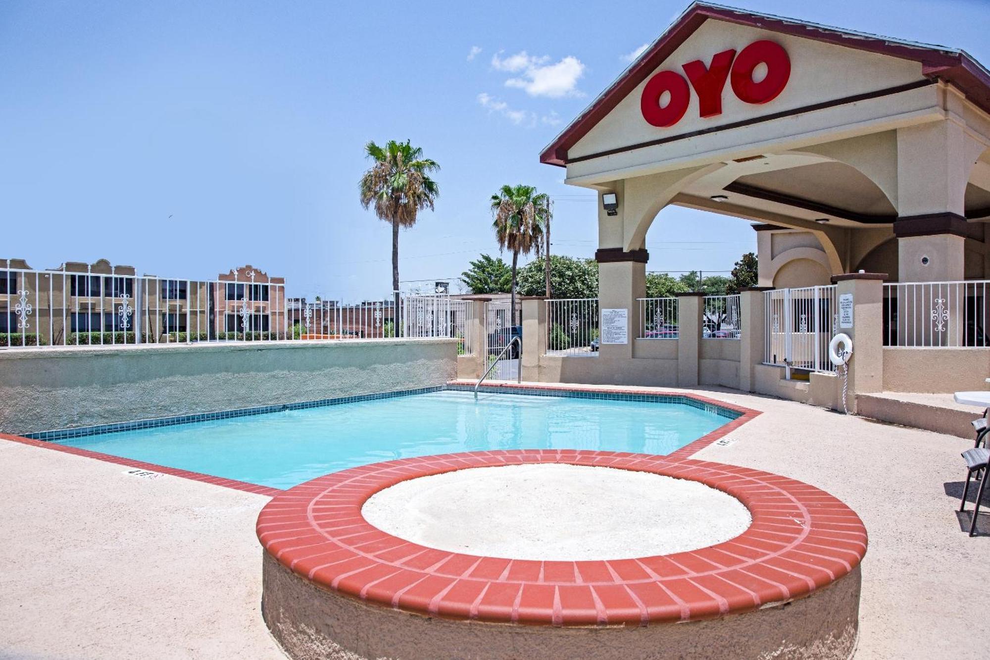 Oyo Hotel Mcallen Airport South Kültér fotó